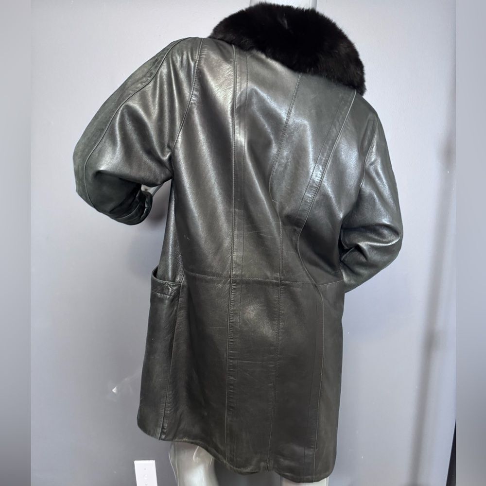 ❌SOLD❌ Black Leather Fur-Trim Trench Coat W/ Gold Buttons - Picture 9 of 15